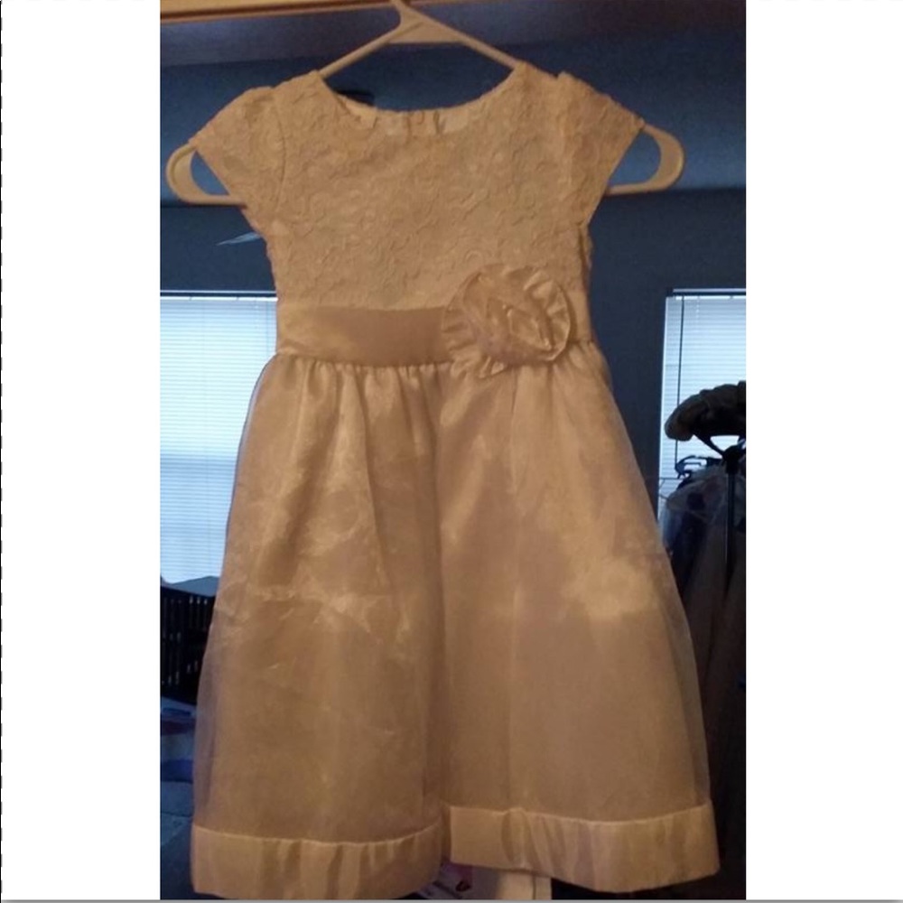 Size 5 Easter/Flower girl dress